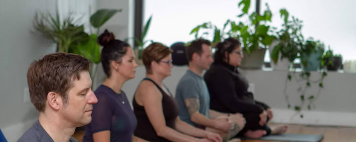 Dinsdagen Vinyasa 18:00 uur