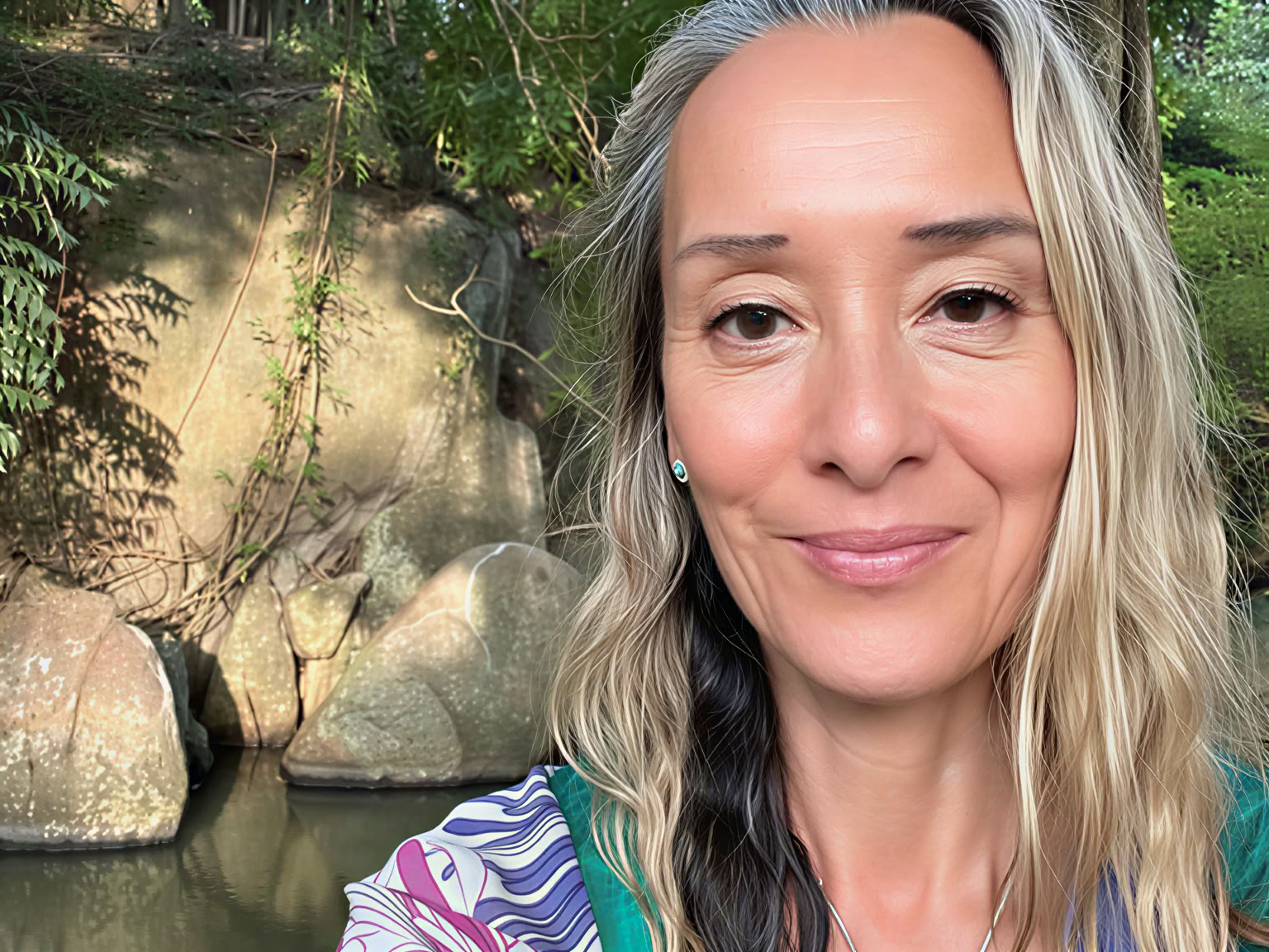 Florentina Lam-Clark - Verjongende yoga- en klankhealing