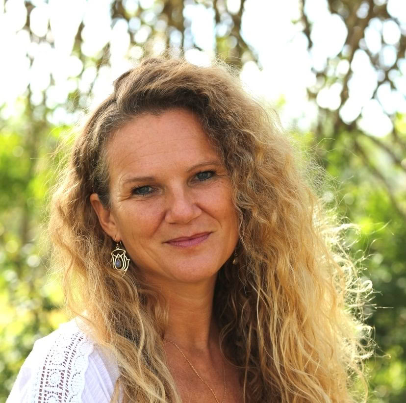 Florentina Lam-Clark - Verjongende yoga- en klankhealing