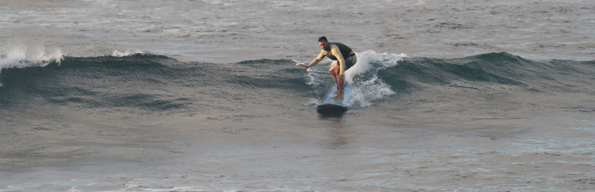 Standaard Surf- en yogaretreat