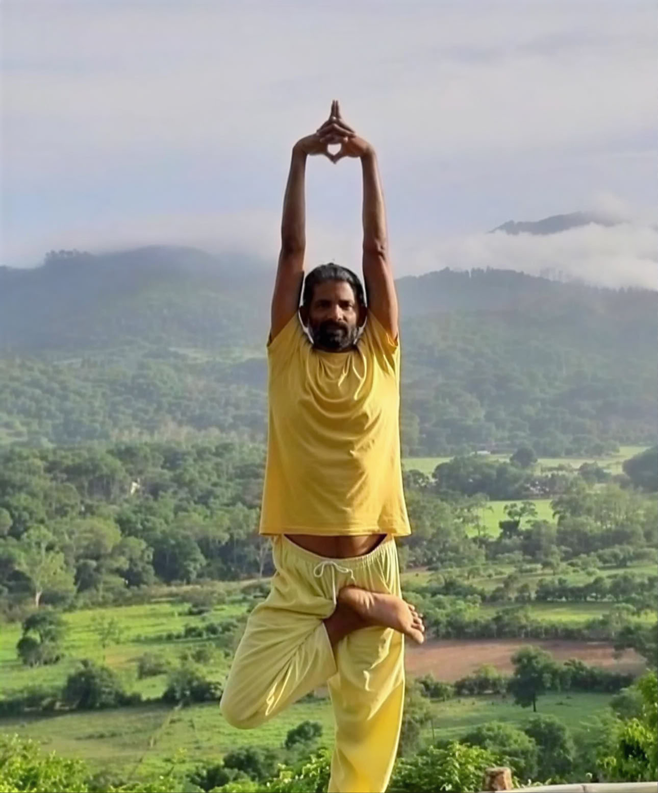 Hatha-yogaretraite met Bhoomaji