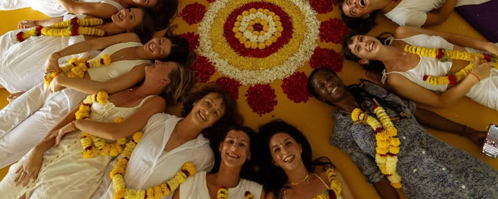 100-uurs gevorderde yogadocentenopleiding Vinyasa Flow – India