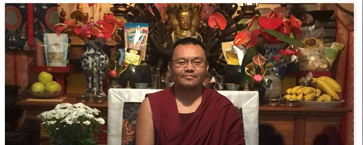 Thee & Gesprek met Nechung Choktrul Rinpoche