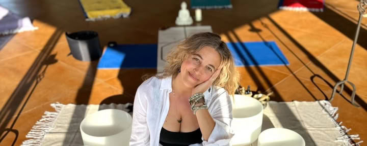Yoga- en klankmeditatie met Elizabeth Del Negro