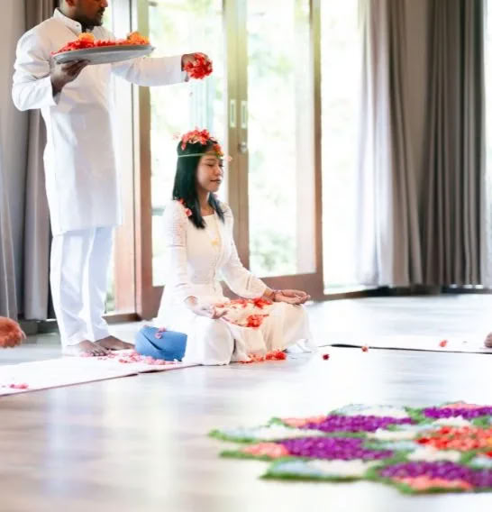 100-uurs yogadocentenopleiding