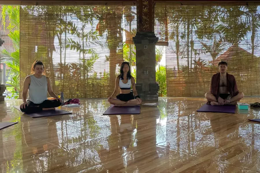 100-uurs yogadocentenopleiding