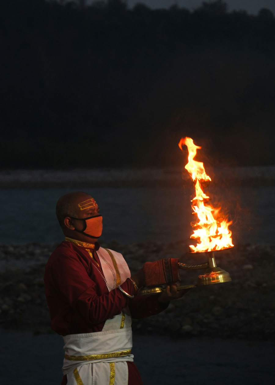 200-uurs Hatha Vinyasa yogadocentenopleiding
