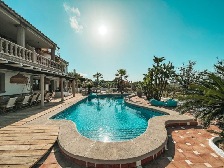 Retreats Finca Four Seasons