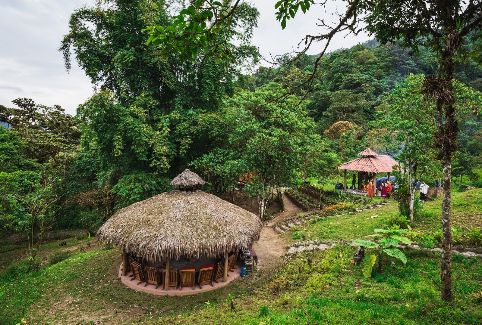 Hayulima: Spirituele en plantmedicijn-retreats