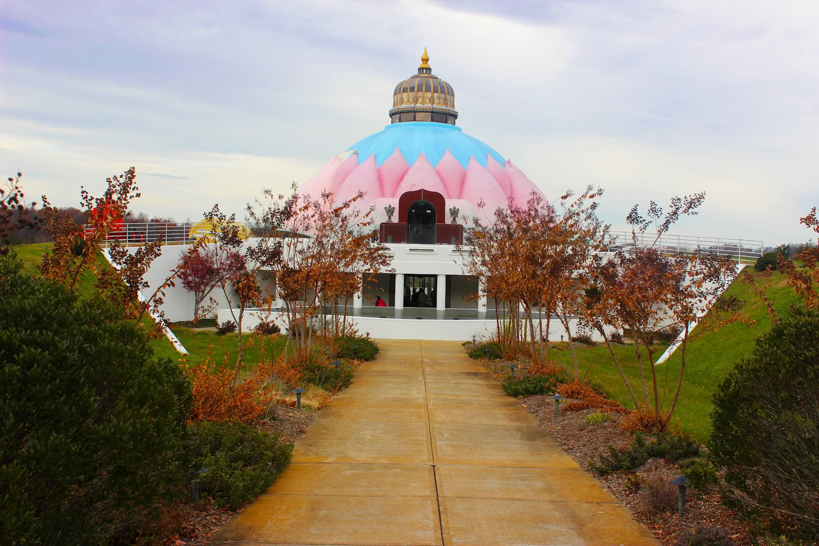 Yogaville–Satchidananda ashram