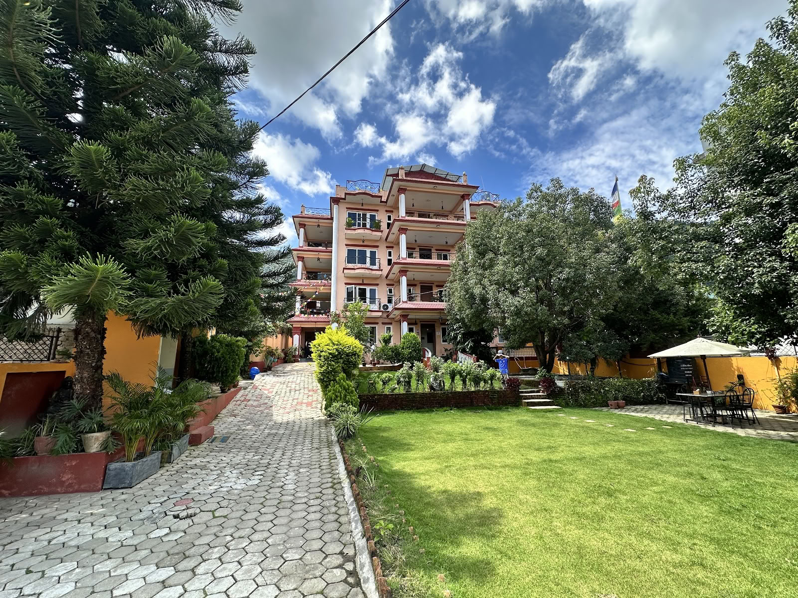 Himalaya Yoga Academie