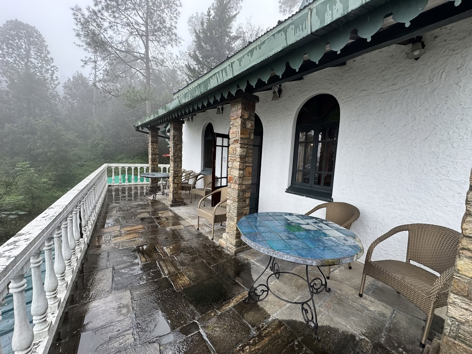 AyurVAID Kalmatia - Centrum van genezing in Almora, Uttarakhand