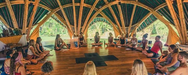 SoHA School voor Healing Arts - Yoga-lerarenopleidingen