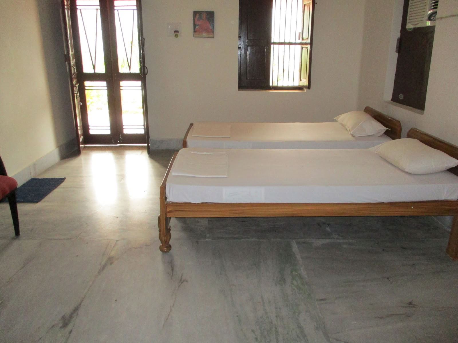Yoga Niketan Ashram