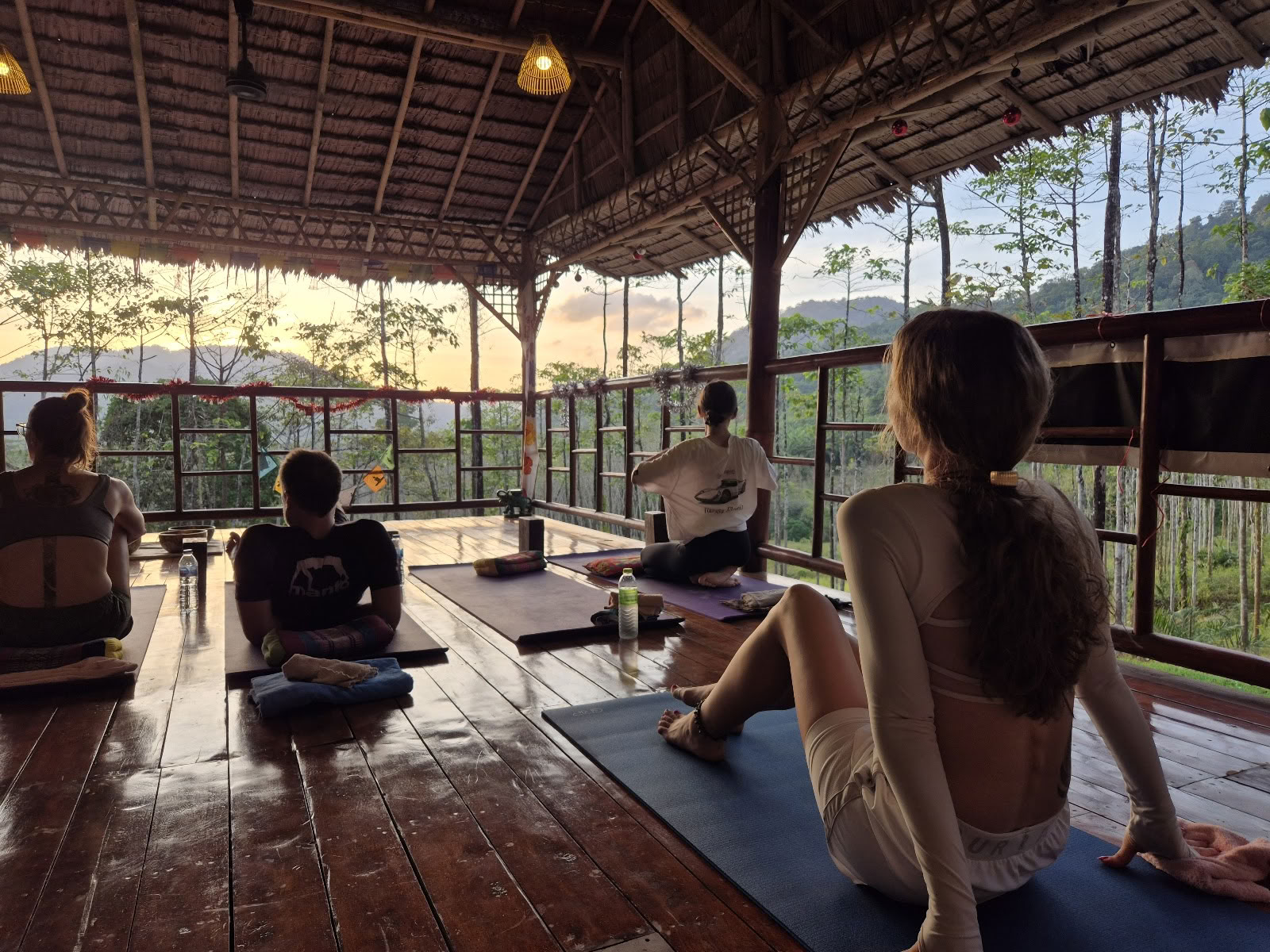 Khao Sok Yoga เขาสกโยคะ