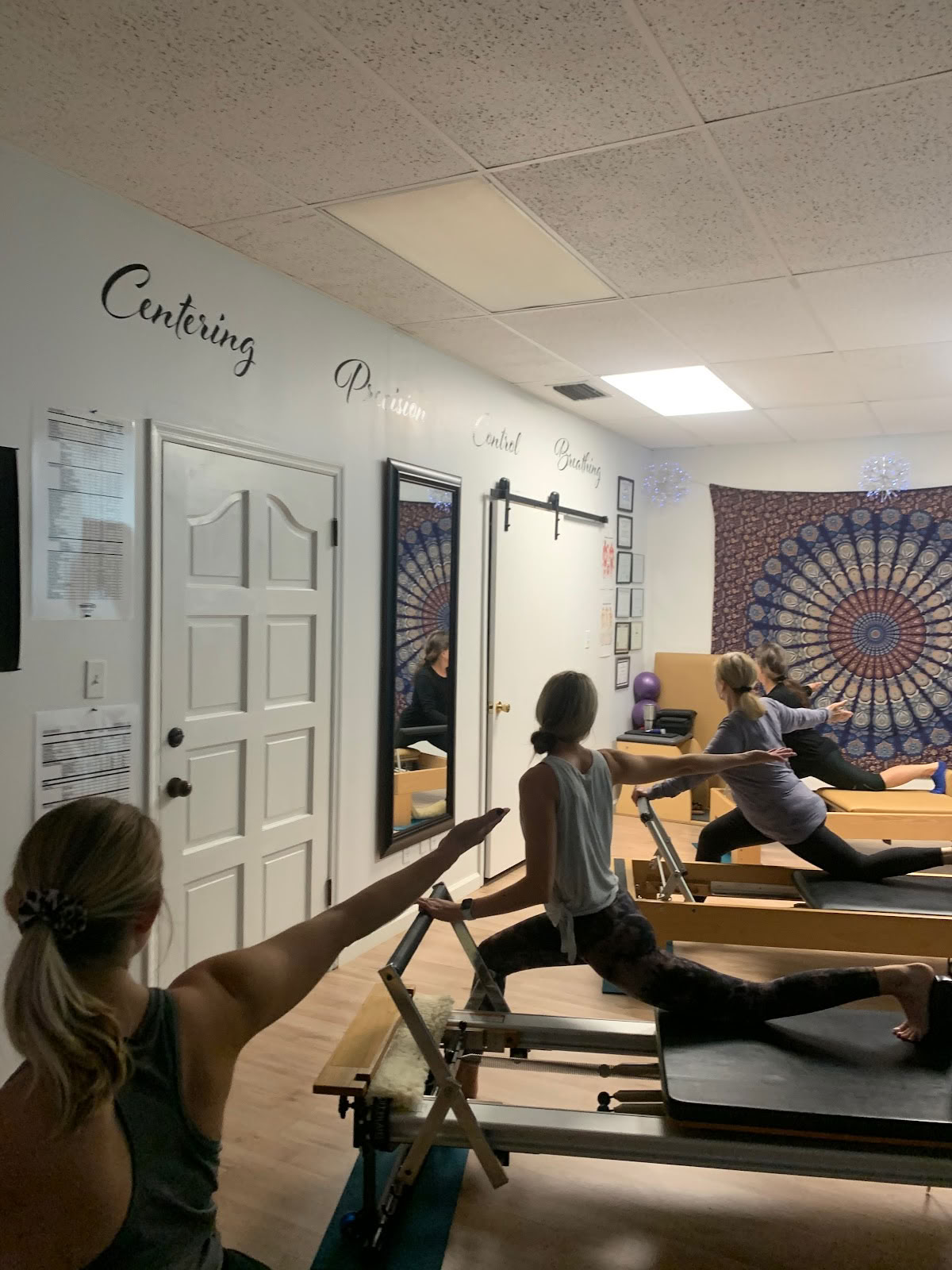 Pilates Yoga Loft - Holistische Wellnessstudio | St. Augustine | Pilates- en yogalessen, certificeringen, acupunctuur en reiki