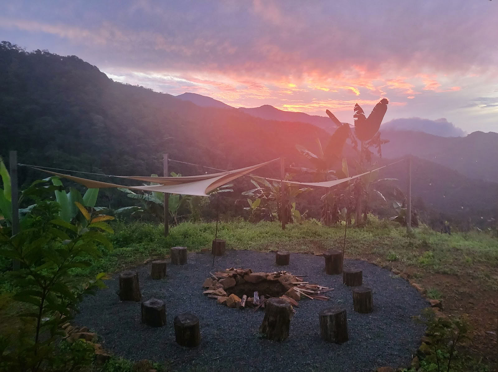 Nueva Vida Retreats
