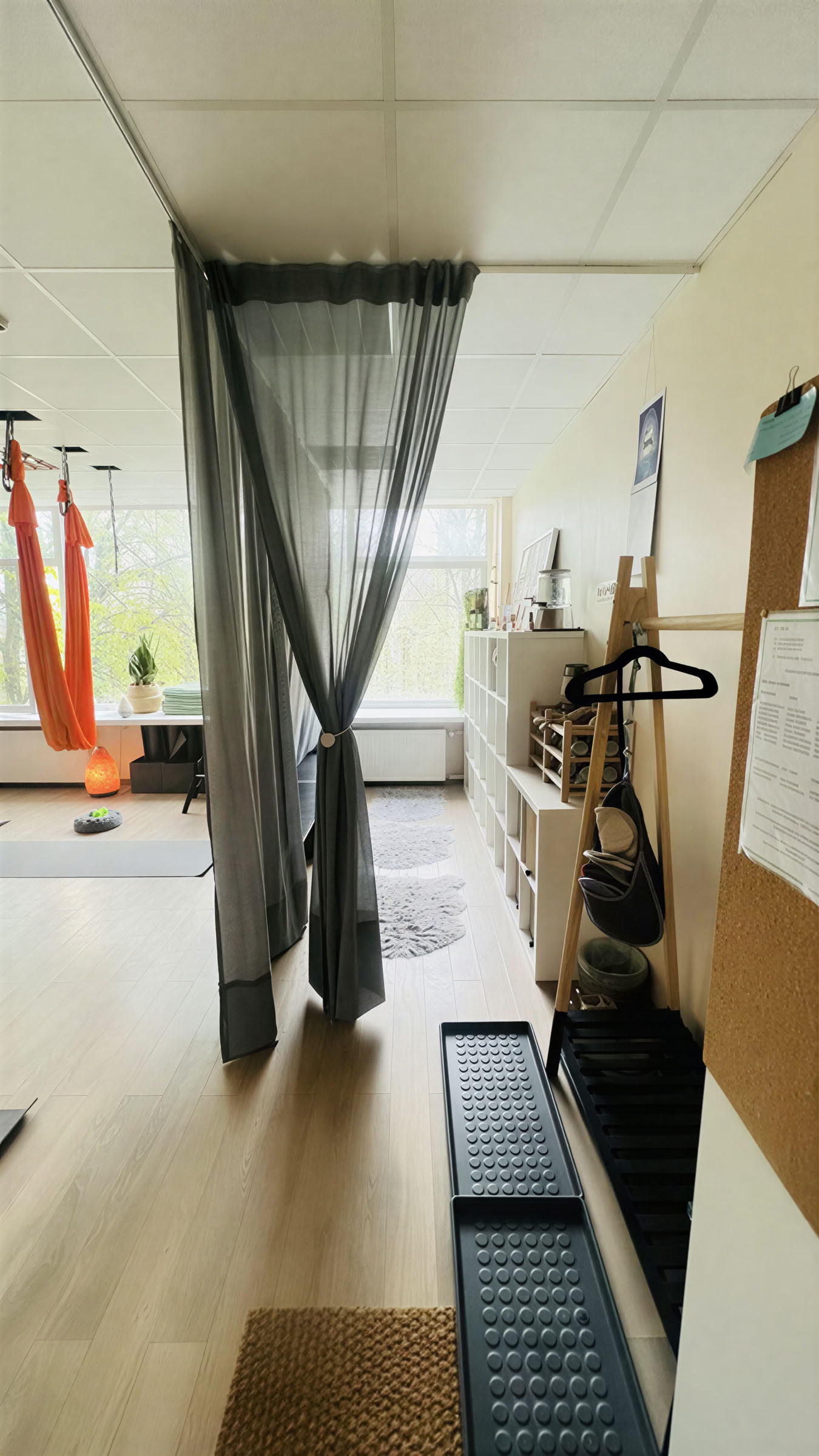 Studio Air Therapy | Oro Yoga Vilnius | Aerial Yoga Litouwen