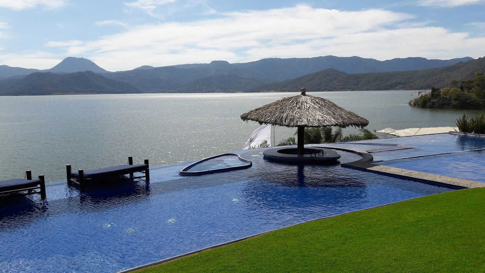 El Santuario Resort