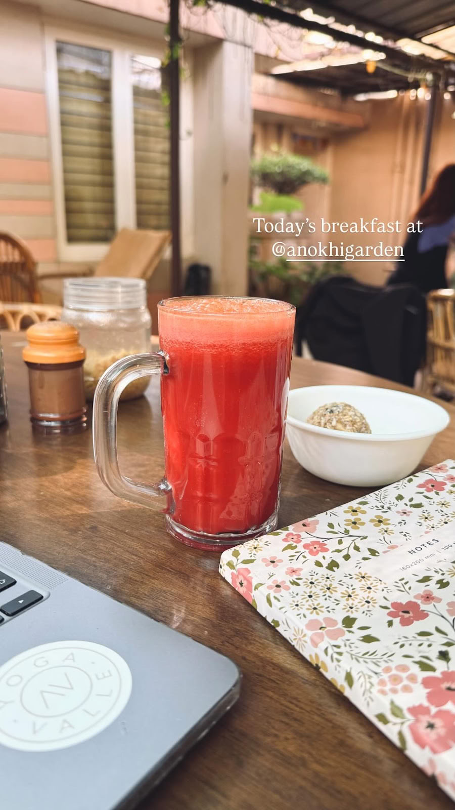Anokhi Garden Guesthouse en Café