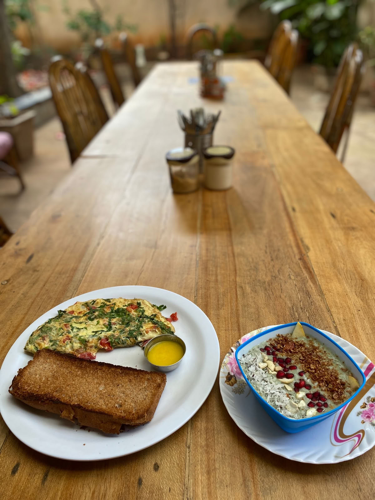 Anokhi Garden Guesthouse en Café