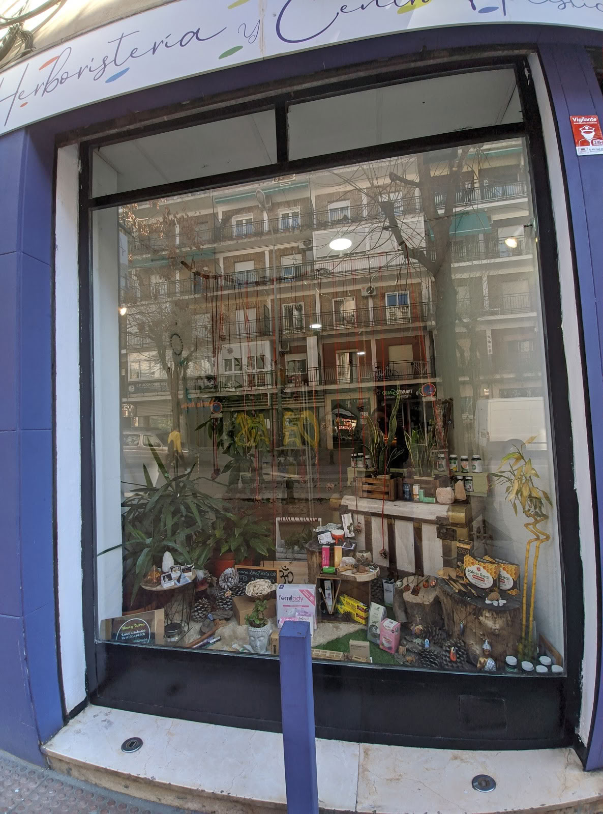 Alma y Tierra | Kruidenier | Centrum voor natuurlijke therapieën en yoga
