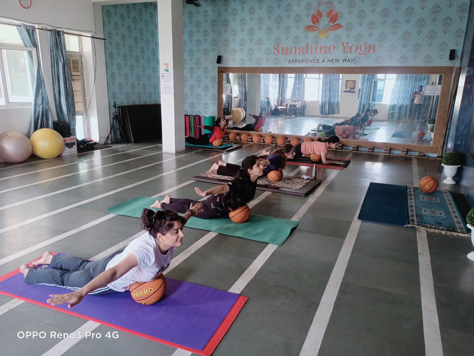 Zonneschijnyoga / Beste yogalessen in Amritsar / Yogalessen in Amritsar / Yoga in Amritsar
