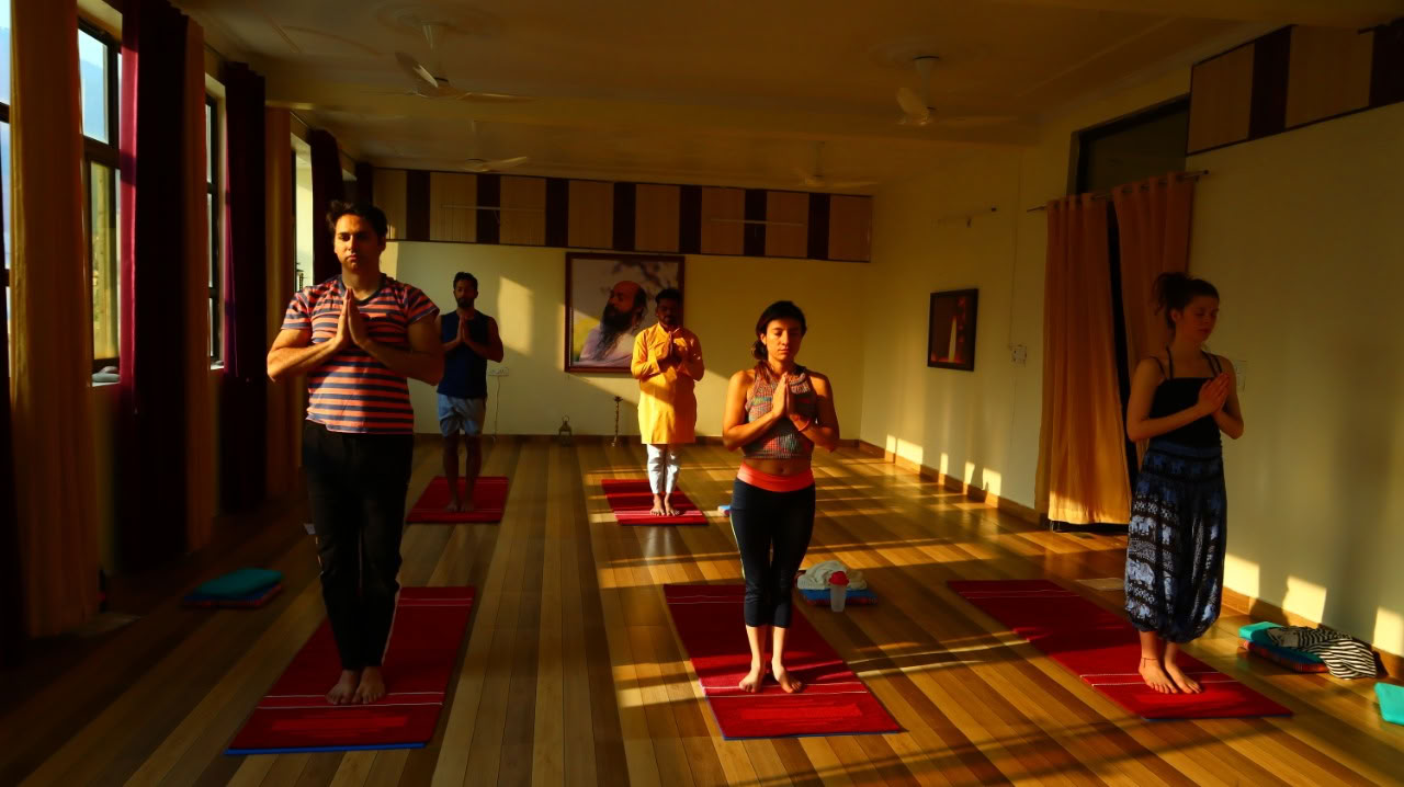 Yoga-essentie: Meditatieleraarstraining in een ashram