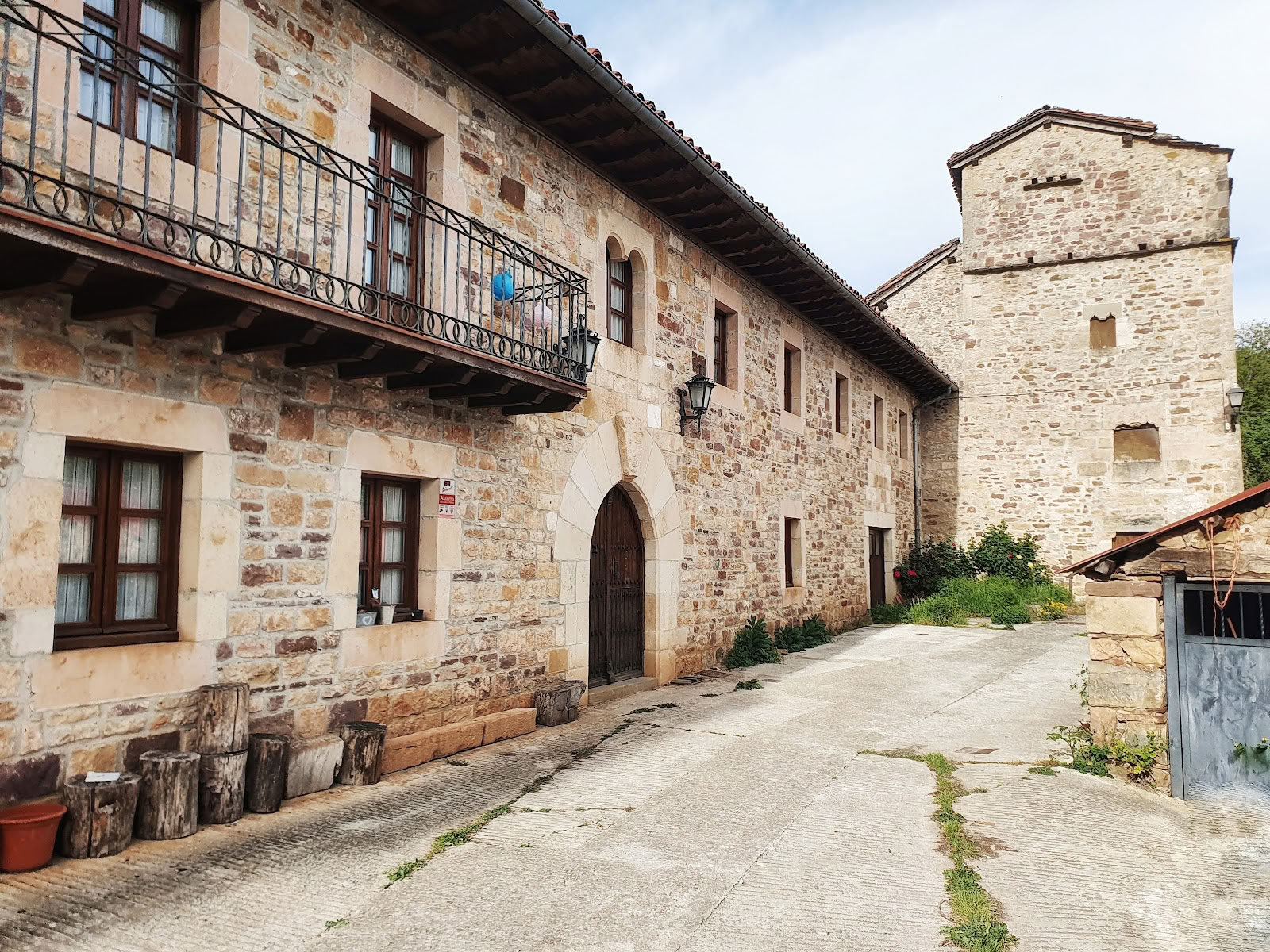 Yoga- en Meditatieretraitecentrum Pirineo · Casa Marterena