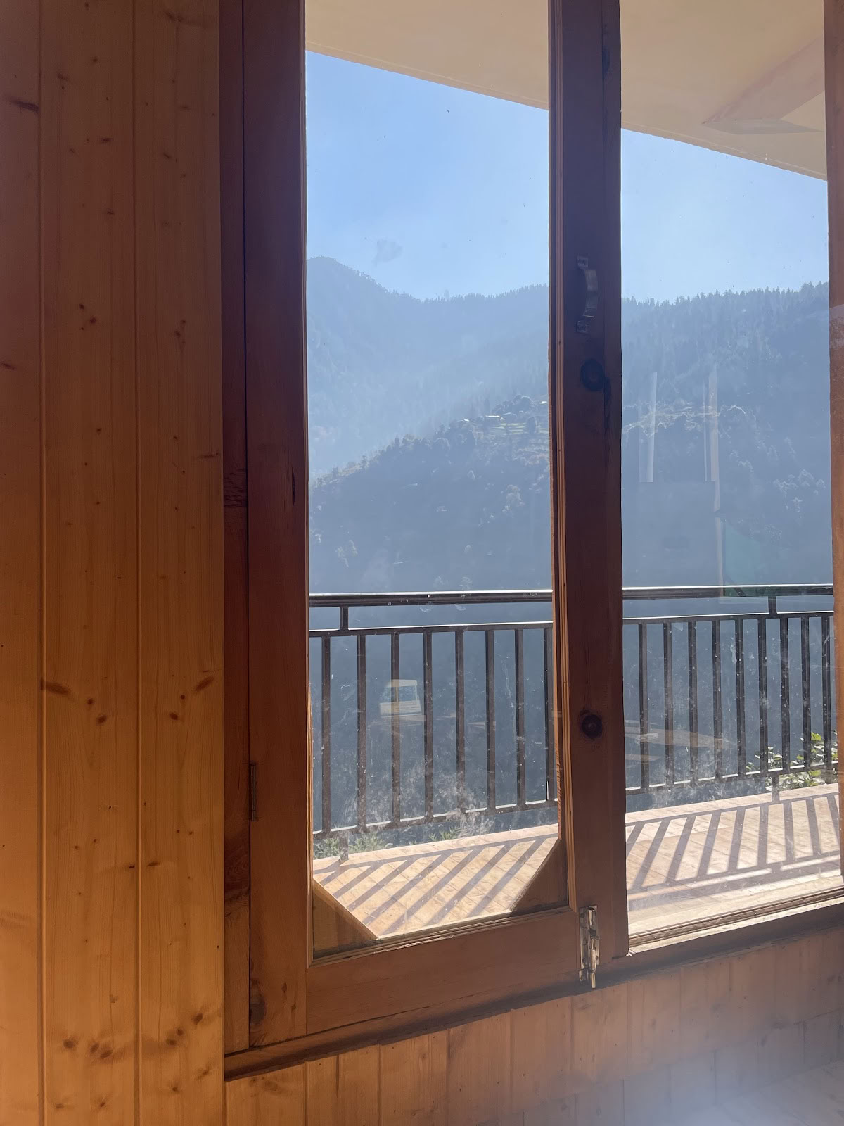The Void Tirthan - Workation vanuit de bergen, thuisverblijf, coliving, coworking en café
