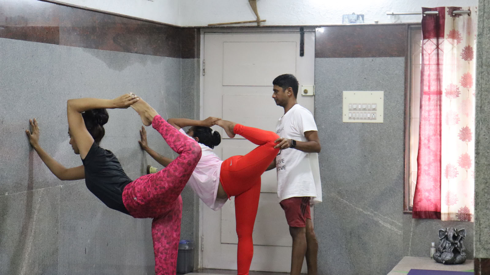 Prana Vashya Yogaschool