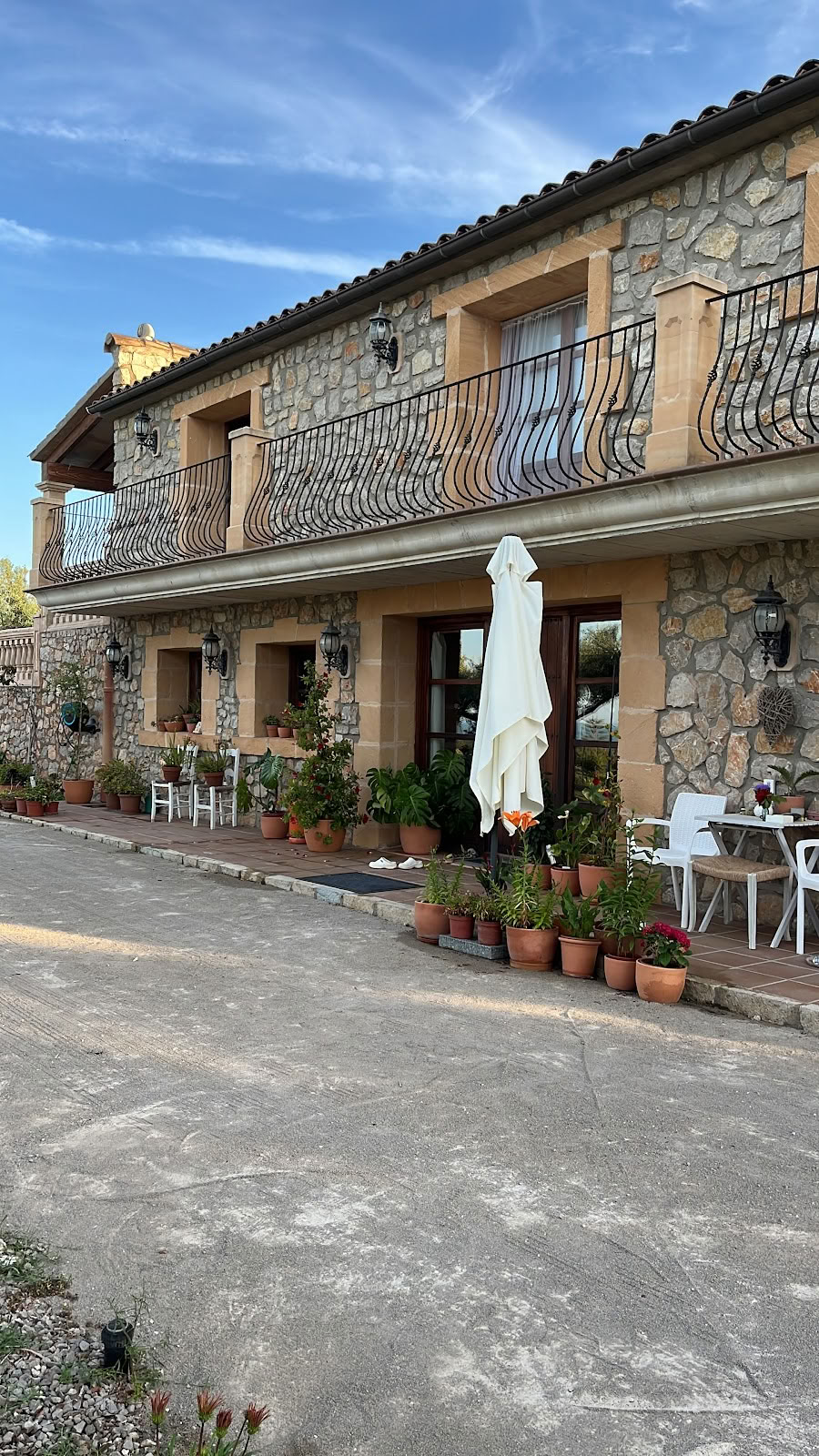 Ashram Mallorca | Ademsessies | EMDR & Hypnose | Coaching | Hartopenende & Visiewerk