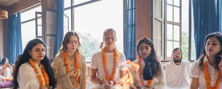 Samadhi Yoga Ashram - Beste Yogaschool in Rishikesh, India