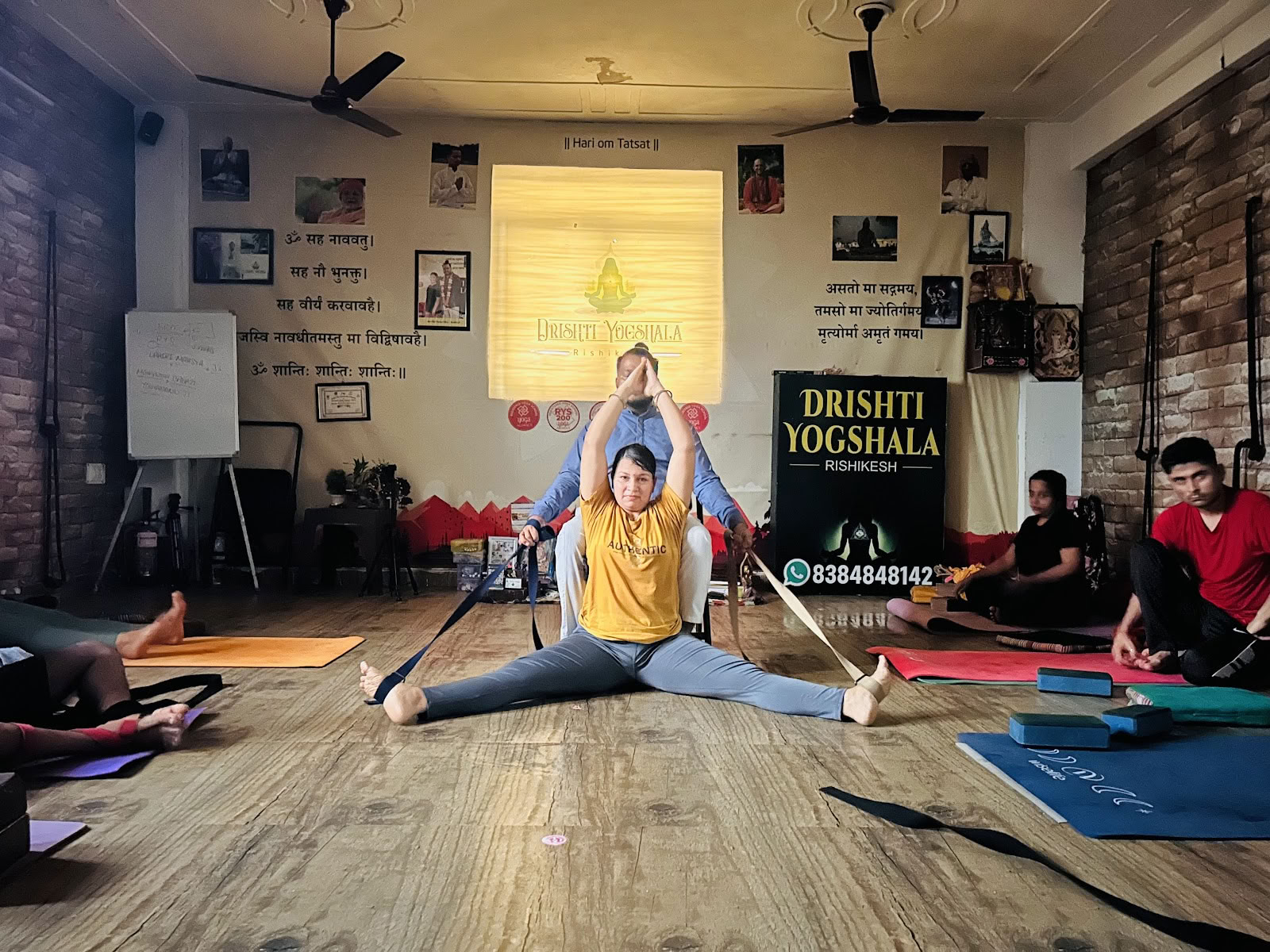Drishti Yogshala Rishikesh ( yogaschool )