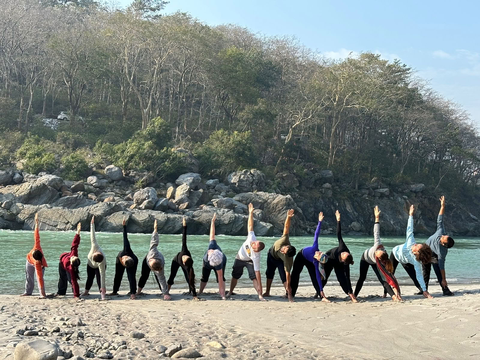 Jiva Yoga Academy - 200 uur, 300 uur yogadocentenopleiding in Rishikesh, India