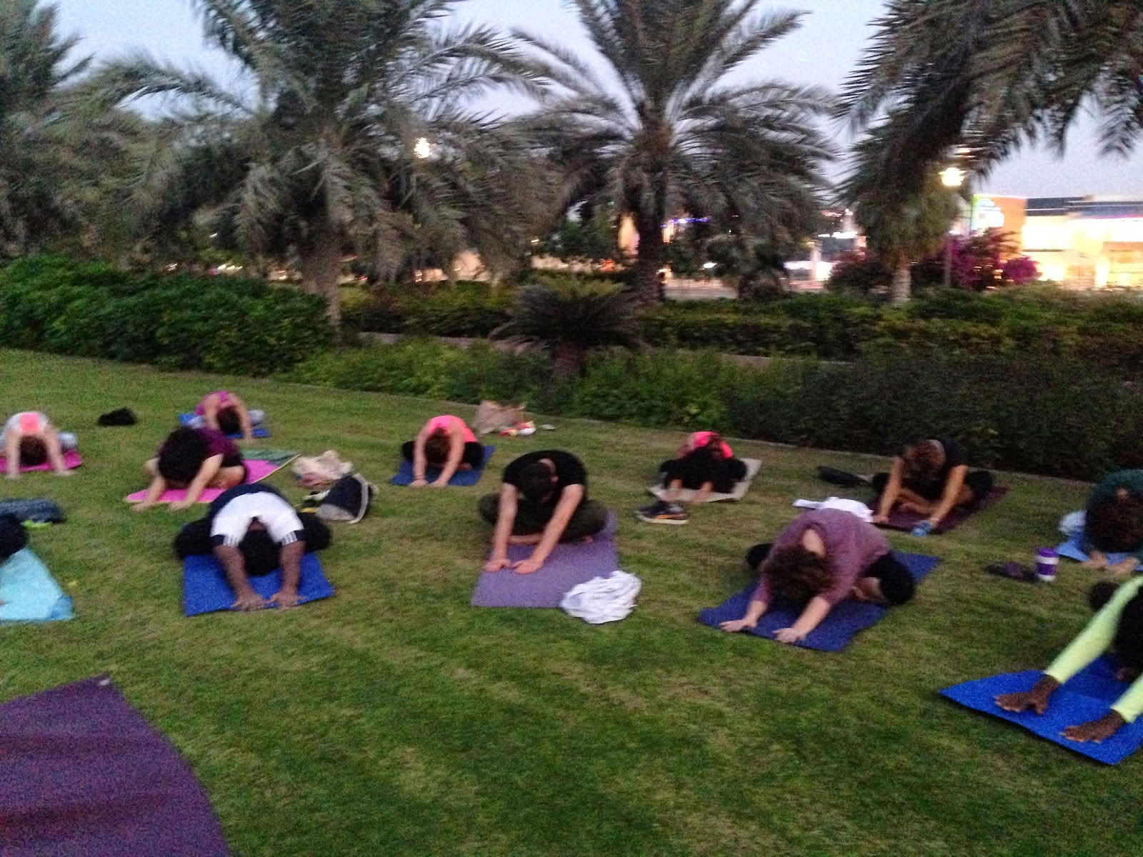 Gratis yogalessen voor de gemeenschap van Lakshya