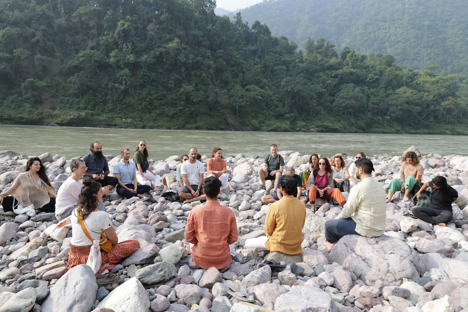 Satya Yoga Ashram | Franse yogaschool, Rishikesh, India