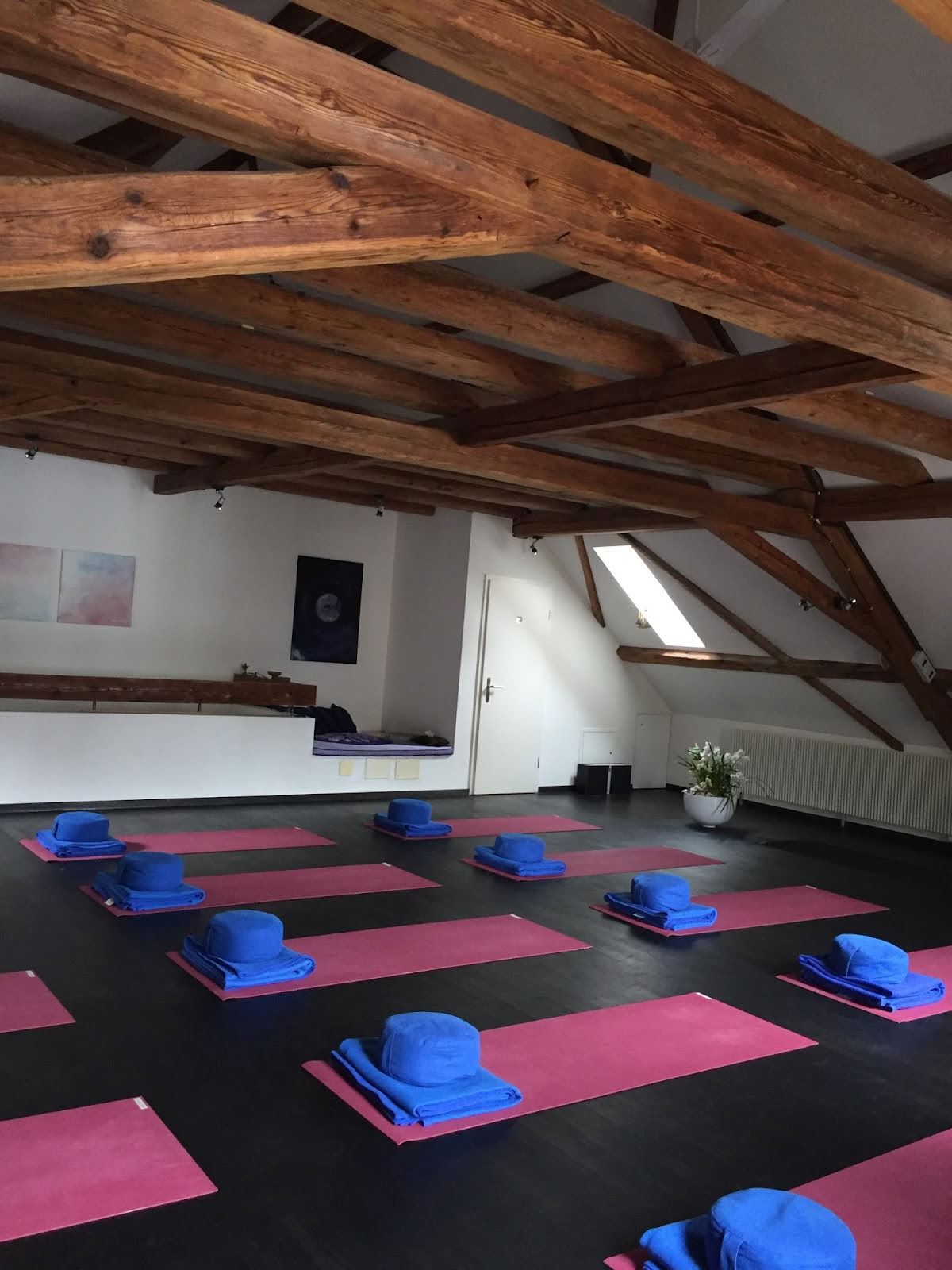 Yoga Cirkel - Yvonne Bertogg