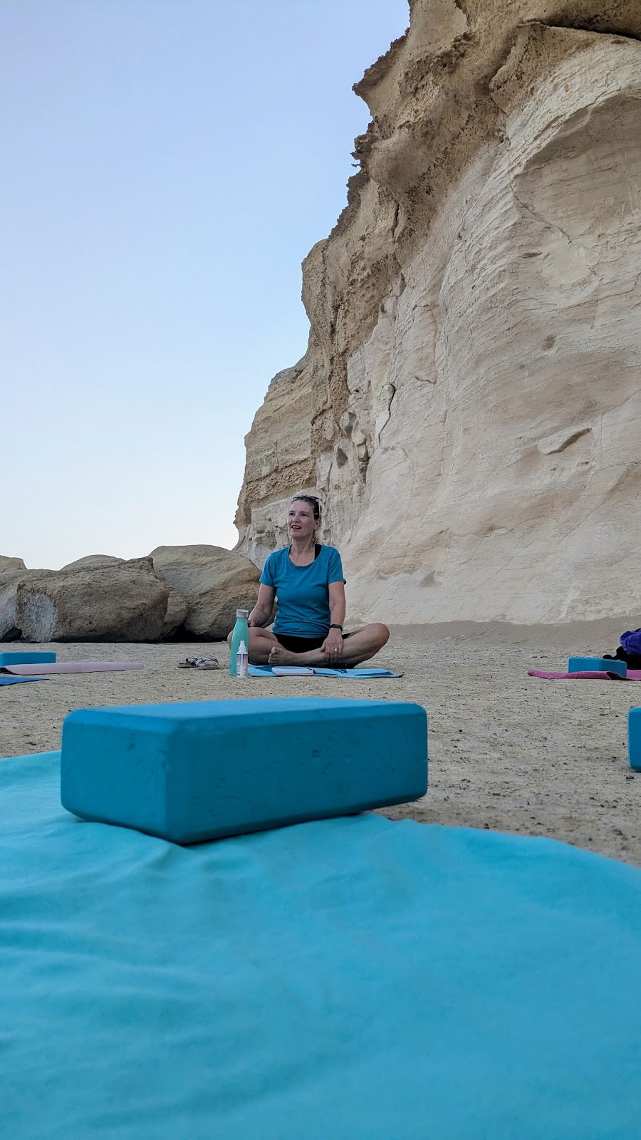 Gele Rots Yoga Gozo