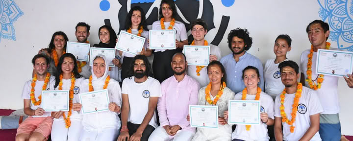 Maa Shakti Yog - Yogadocentenopleiding, Rishikesh, India