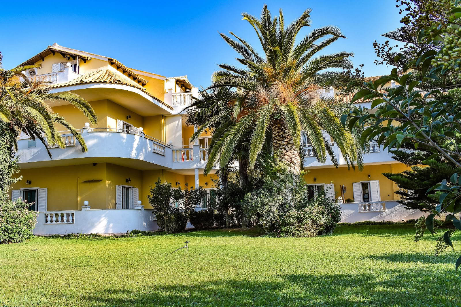INEA YOGA School en Retreatcentrum