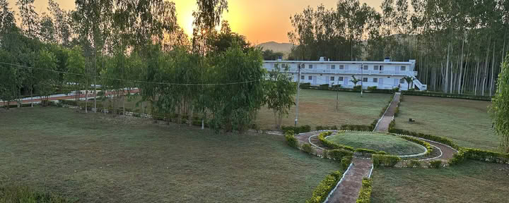 Arhanta - Ashram voor yoga-lerarenopleiding in India