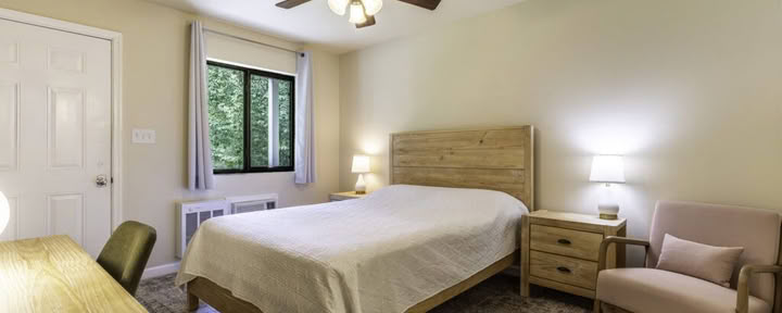 LGH: Full Bed