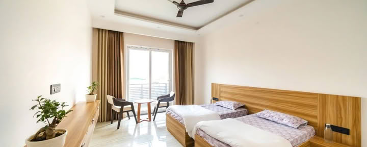 2 Shared Room (Premium Accommodation)
