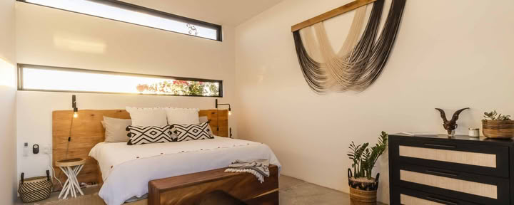 Casita-kamer met kingsize bed en badkamer