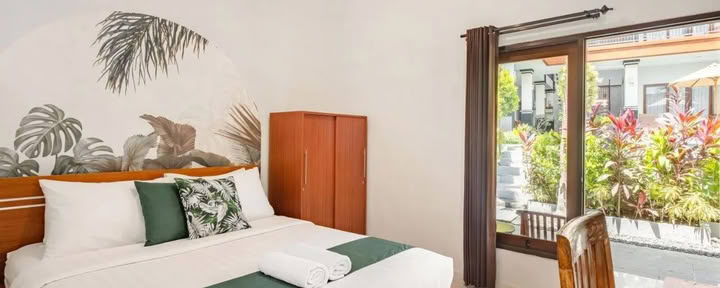 Private room at Cove Arganta