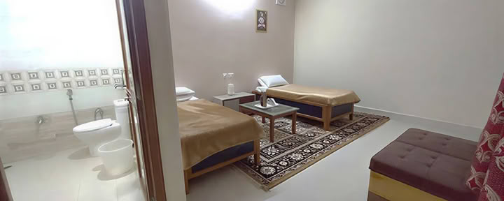 Shared Double Room With En-Suite Bathroom