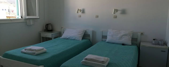 Standard room with mountain view