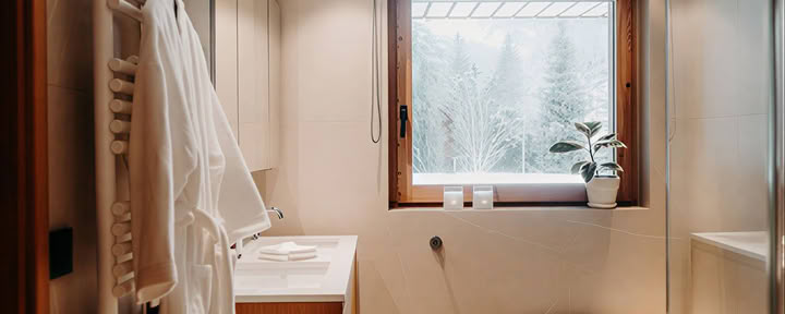 Main Chalet Room 9