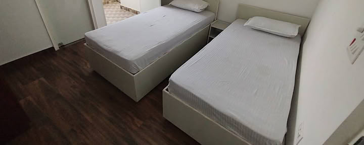 Double-Share ROOM